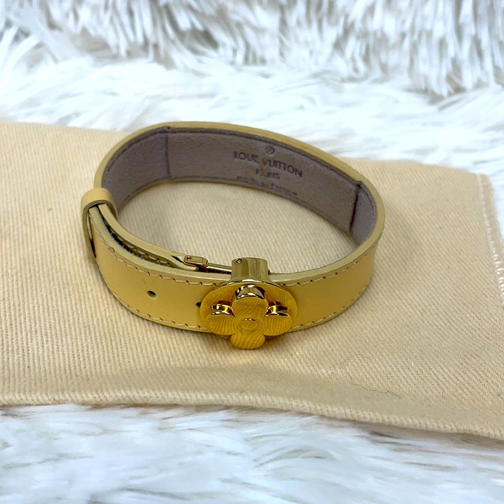 LOUIS VUITTON FLEUR GOOD LUCK BRACELET MONOGRAM SN0060